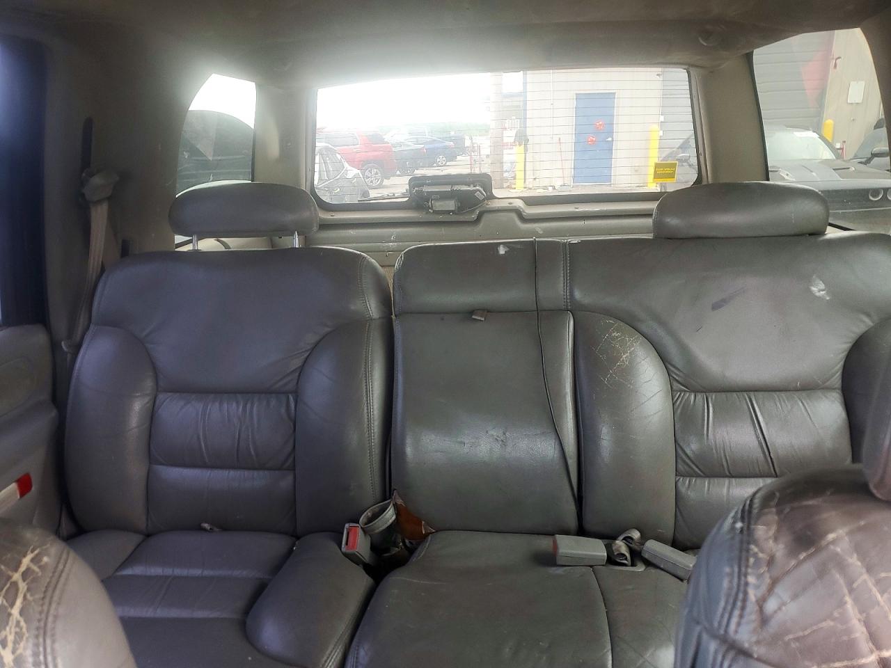 1998 Chevrolet Tahoe C1500 Черный vin: 1GNEC13R5WJ358119
