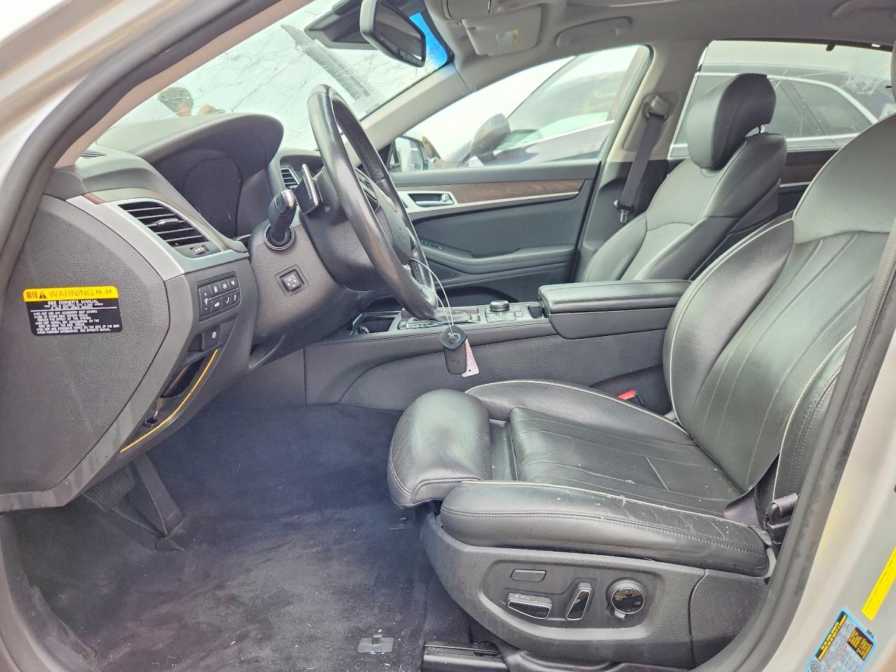 2015 Hyundai Genesis 3.8l Silver vin: KMHGN4JE1FU064482