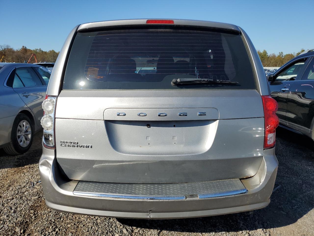 2014 Dodge Grand Caravan Se Silver vin: 2C4RDGBG5ER103734
