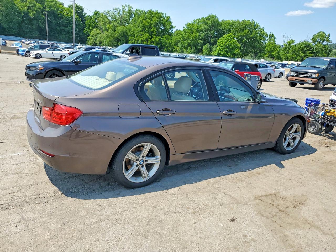 2015 Bmw 328 Xi Sulev Brown vin: WBA3B5G57FNS13753