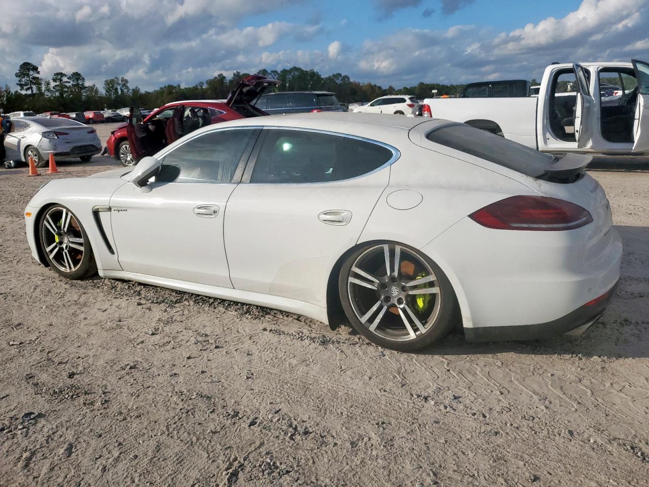 2014 Porsche Panamera S Hybrid White vin: WP0AD2A70EL044747