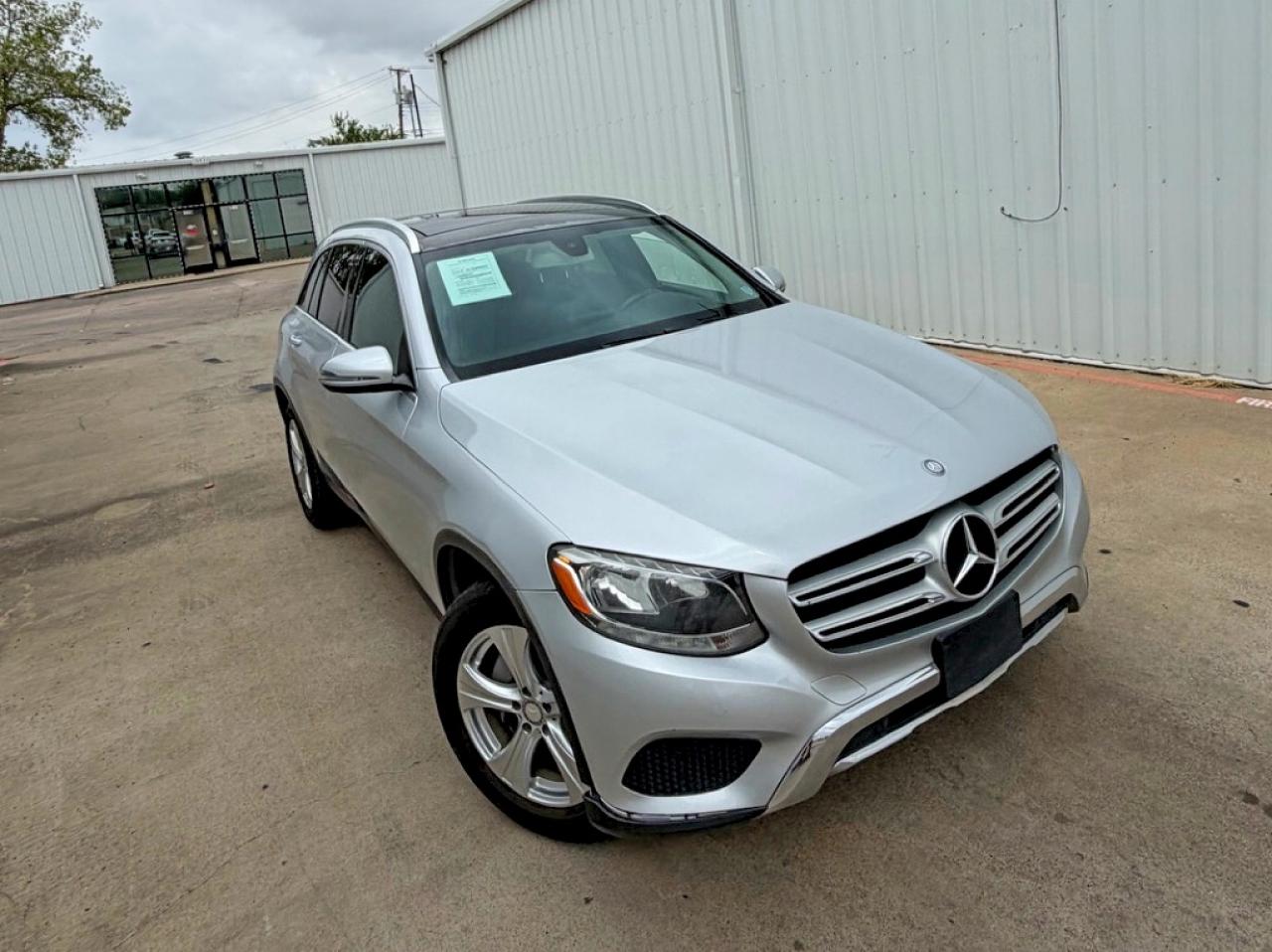 2016 Mercedes-benz Glc 300 Silver vin: WDC0G4JB3GF018951