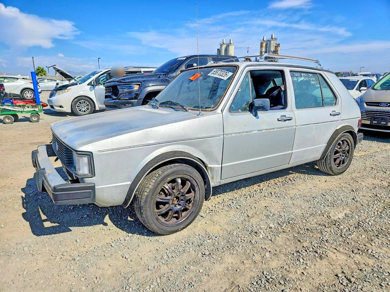 1982 Volkswagen Rabbit Ls Deluxe Серебряный vin: 1VWGB917XCV041944