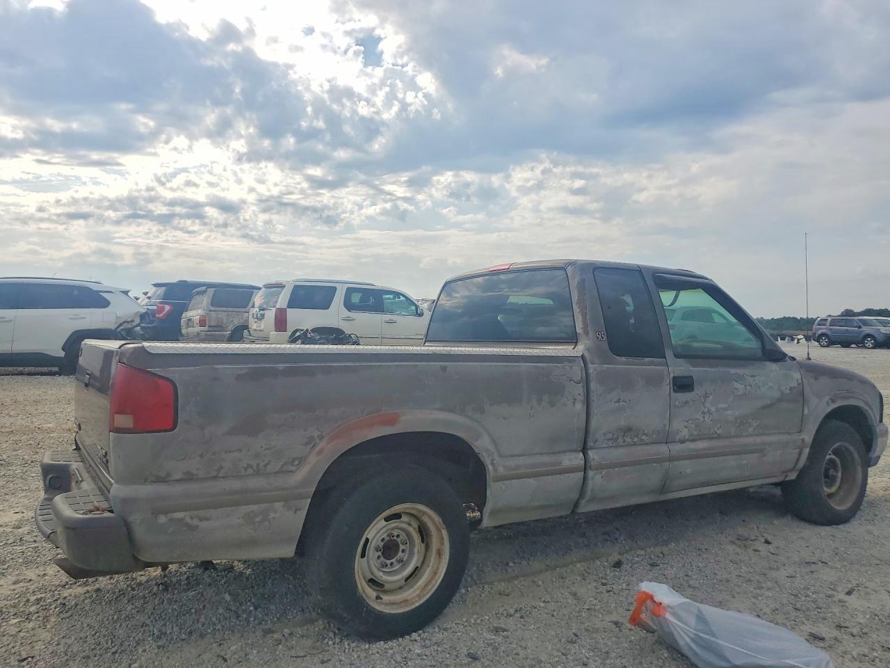 1998 Gmc Sonoma Коричневый vin: 1GTCS19X6W8501613