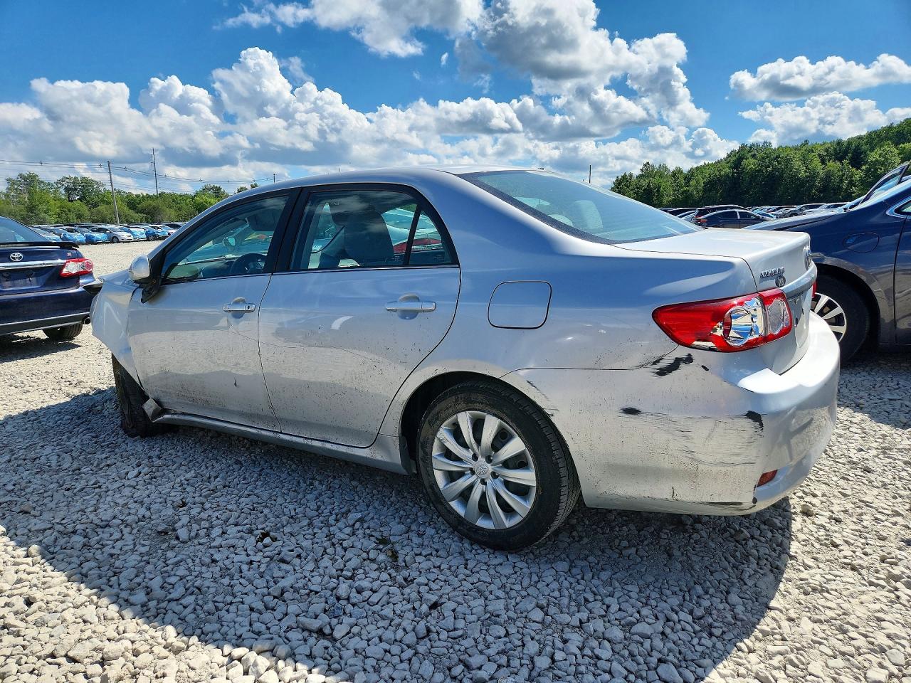 2013 Toyota Corolla Le Silver vin: 2T1BU4EEXDC097342