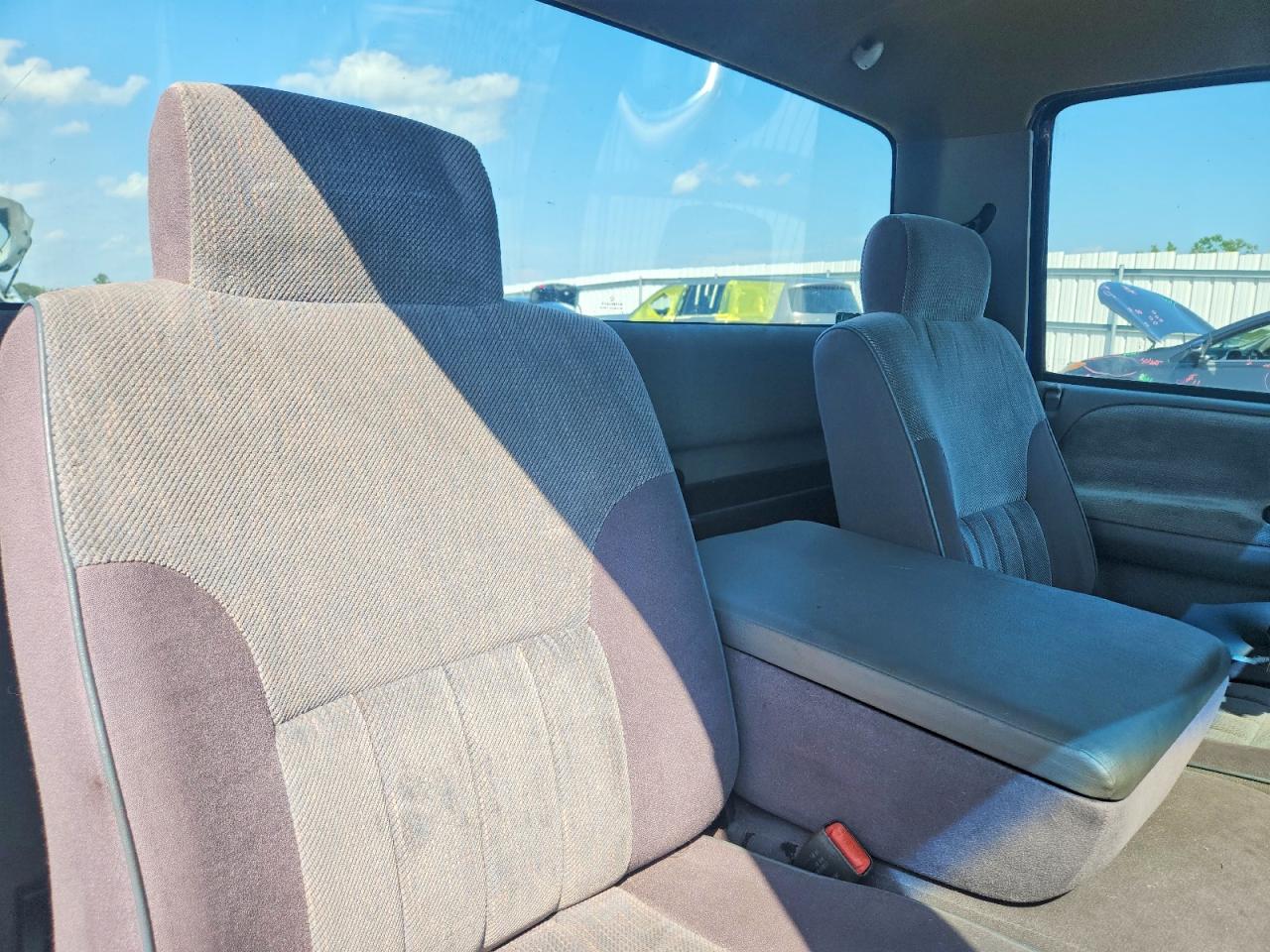 1996 Dodge Ram 1500 Синий vin: 1B7HF16Y2TJ175112