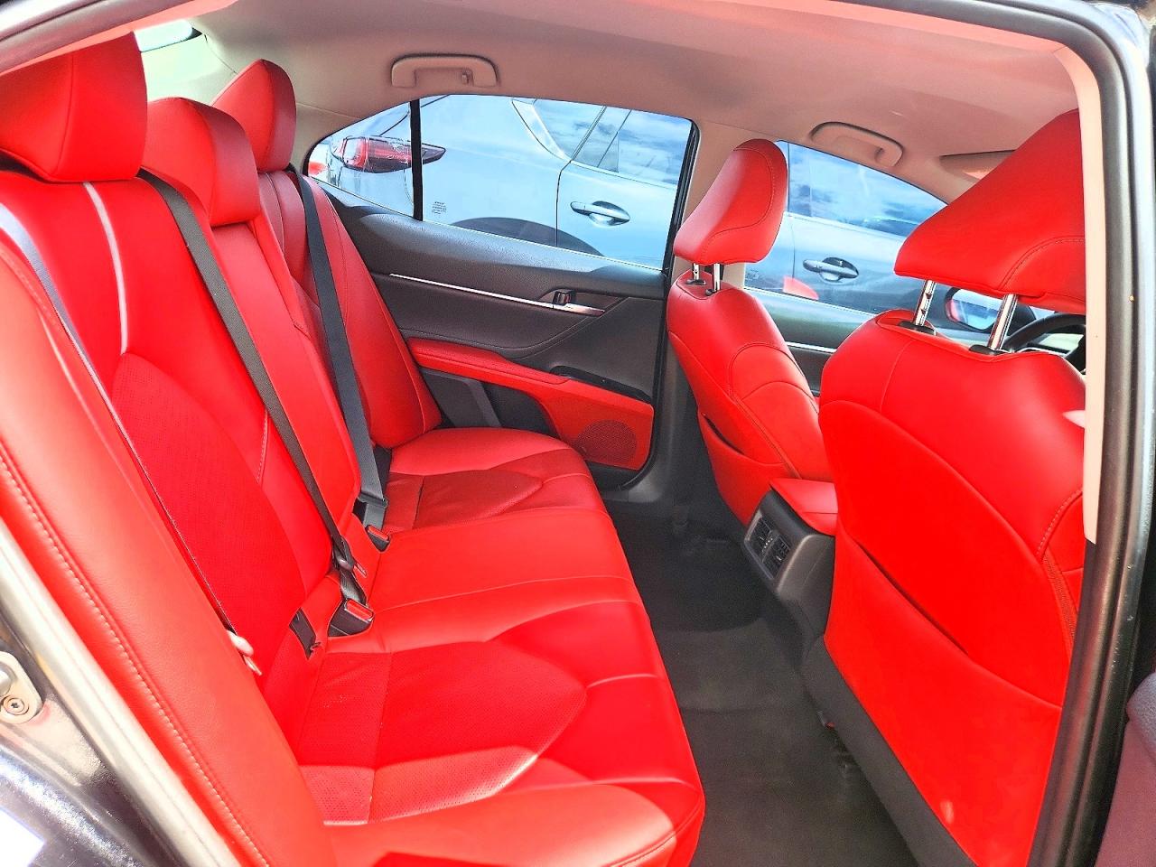2018 Toyota Camry Xse Черный vin: 4T1B61HK8JU562947