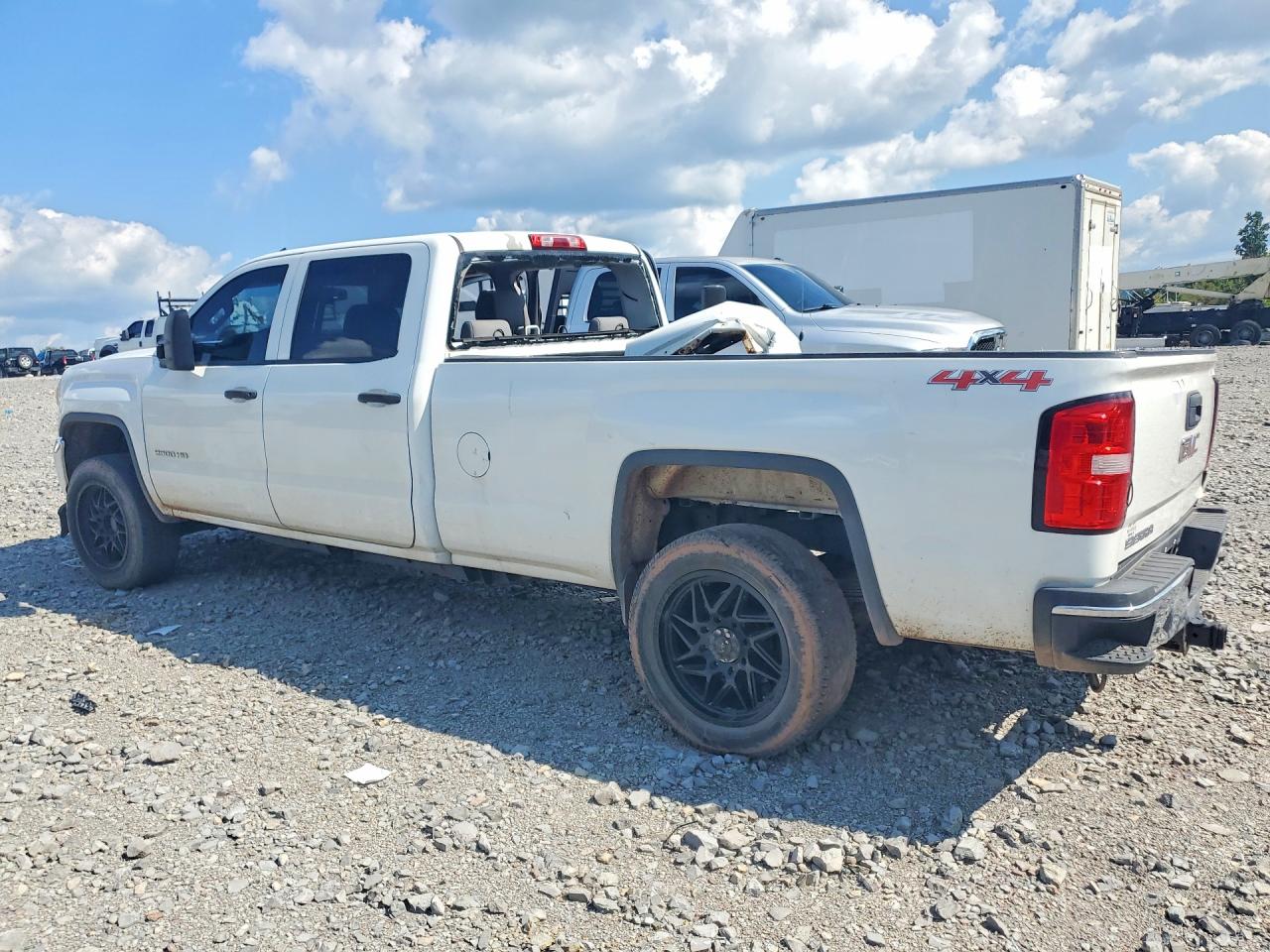 2015 Gmc Sierra K2500 Heavy Duty White vin: 1GT12XE84FF110769
