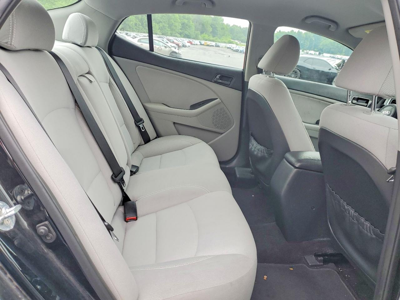 2015 Kia Optima Lx Черный vin: 5XXGM4A77FG482110