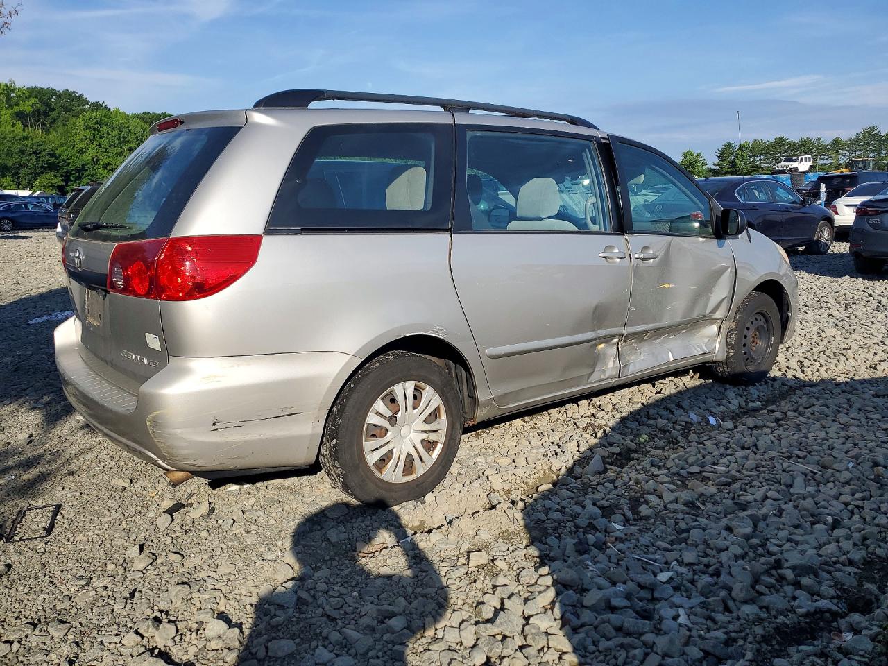 2009 Toyota Sienna Ce 7-passenger Серебряный vin: 5TDZK23C69S280617