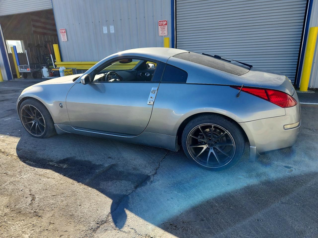 2005 Nissan 350z Base Silver vin: JN1AZ34D35M608610