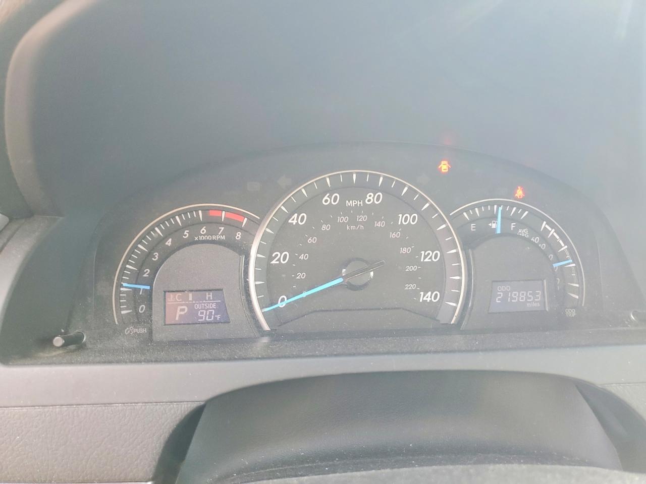 2014 Toyota Camry Le Серебряный vin: 4T4BF1FK8ER361953