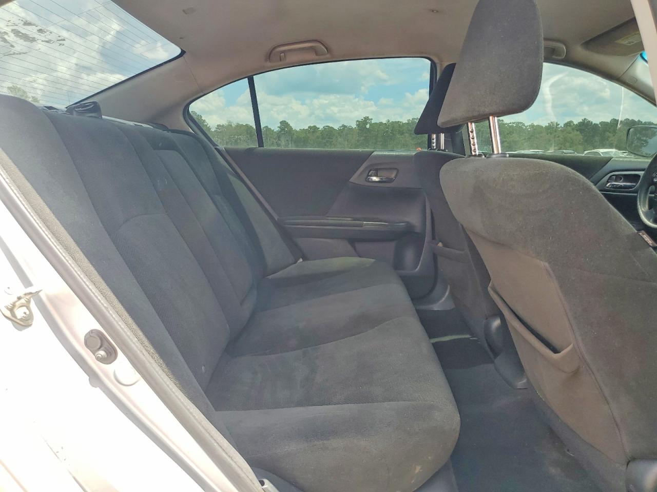 2013 Honda Accord Lx Silver vin: 1HGCR2F38DA096249