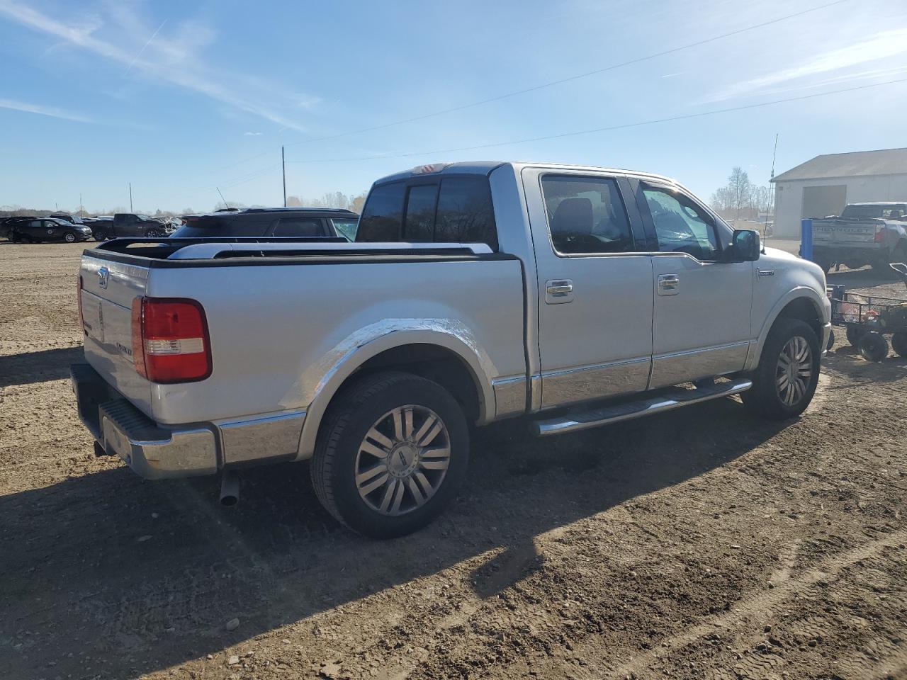 2006 Lincoln Mark Lt Gray vin: 5LTPW18596FJ16335