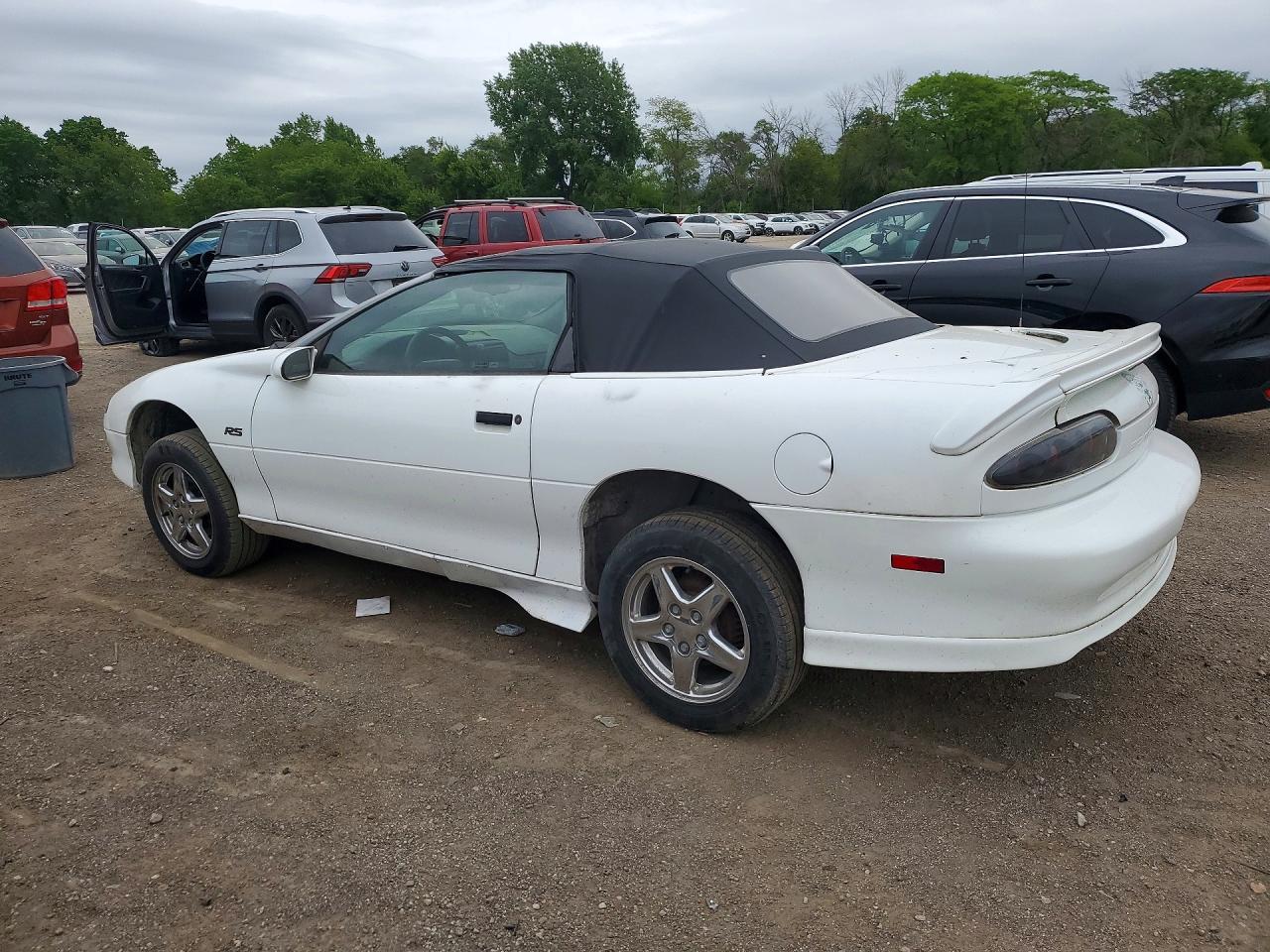 1997 Chevrolet Camaro Base Белый vin: 2G1FP32K2V2106454