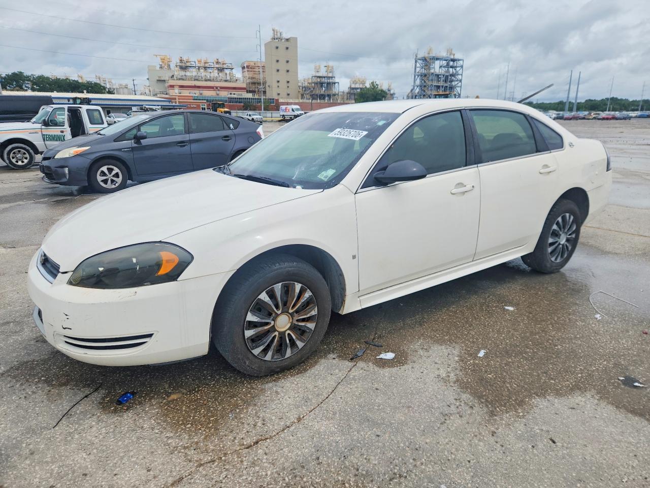 2009 Chevrolet Impala Ls White vin: 2G1WB57K391260928