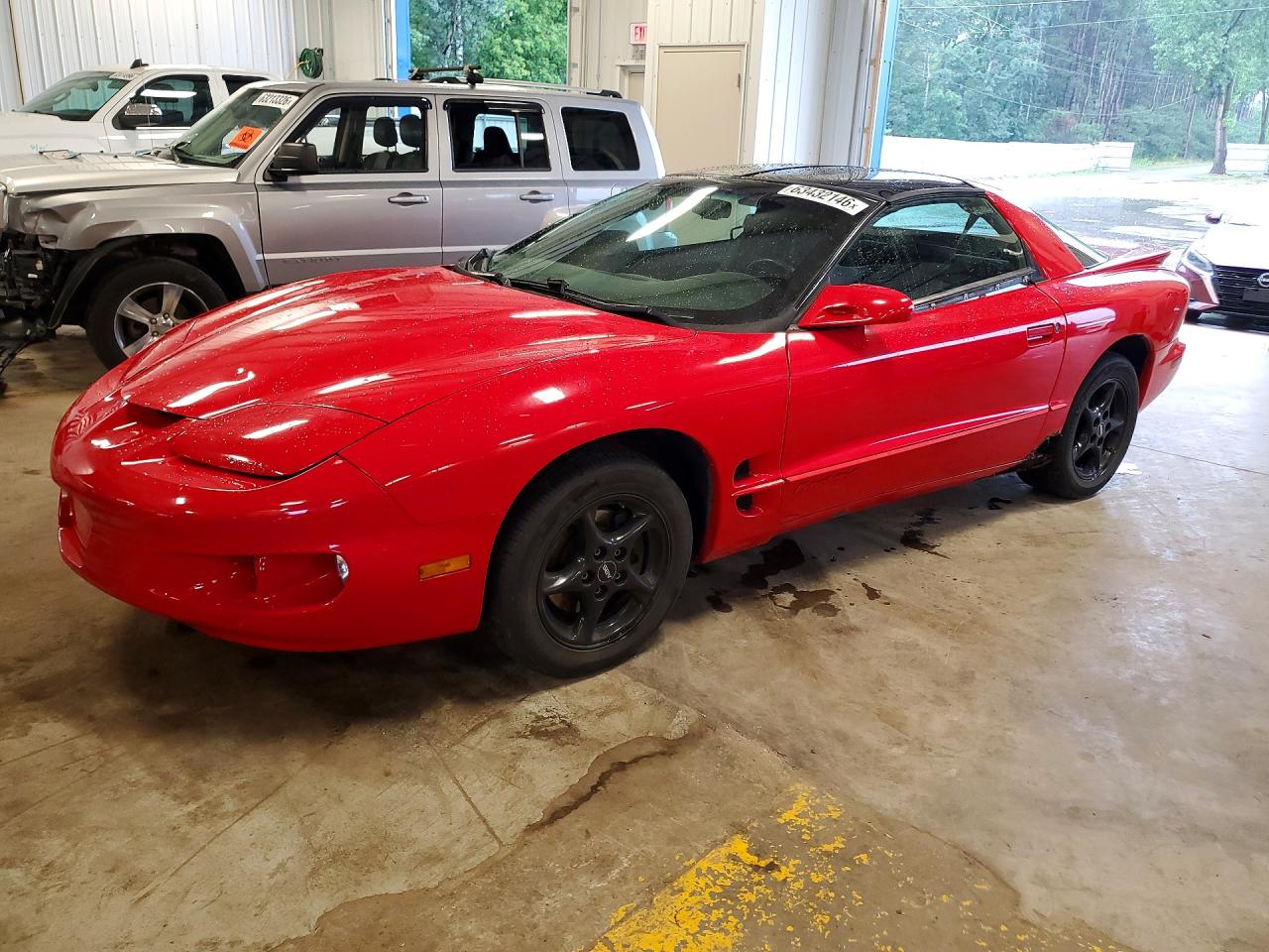2000 Pontiac Firebird Red vin: 2G2FS22K3Y2160760