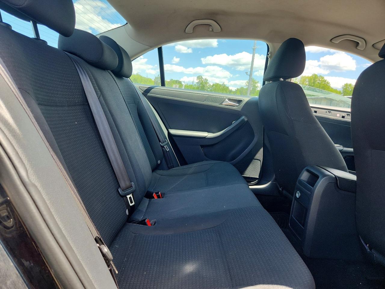 2015 Volkswagen Jetta Base Черный vin: 3VW2K7AJ6FM343286