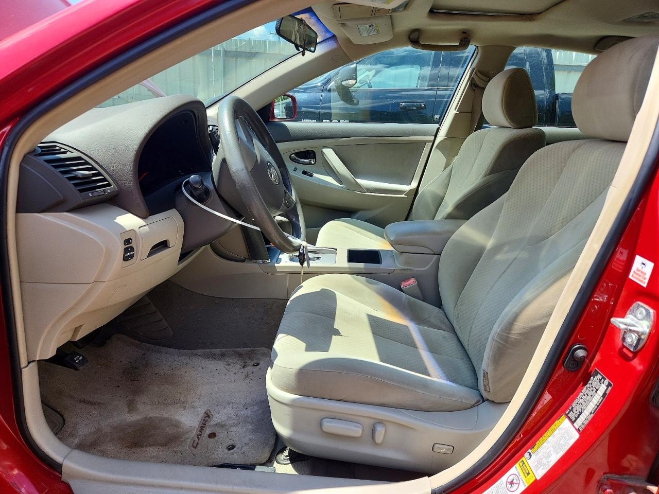 2007 Toyota Camry Le Red vin: 4T4BE46K67R004309