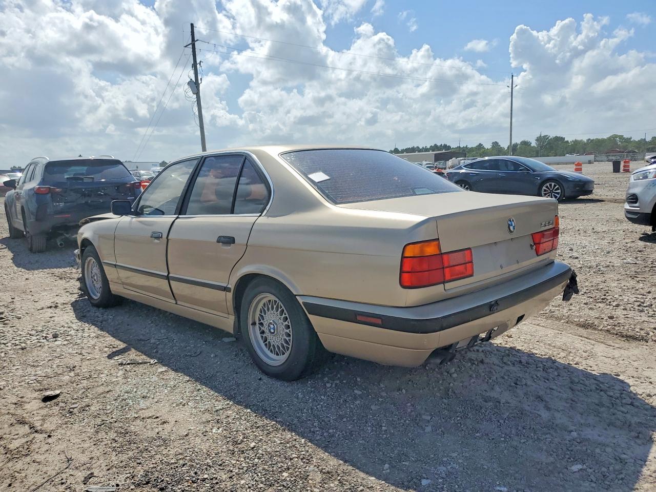 1995 Bmw 525 I Automatic Желто-коричневый vin: WBAHD6320SGK85913