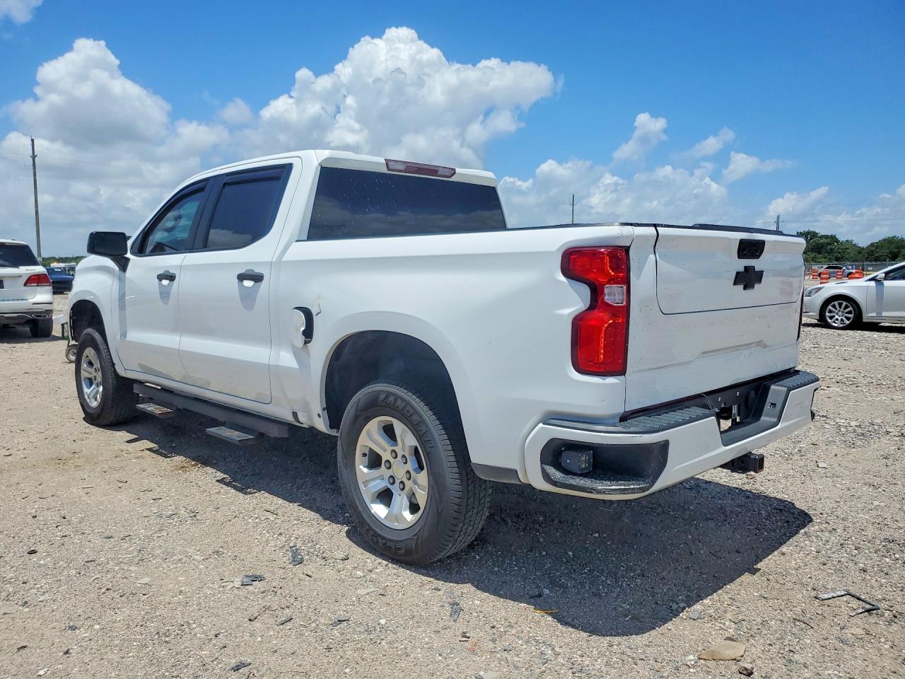 2021 Chevrolet Silverado K1500 Custom White vin: 3GCPYBEK1MG315288