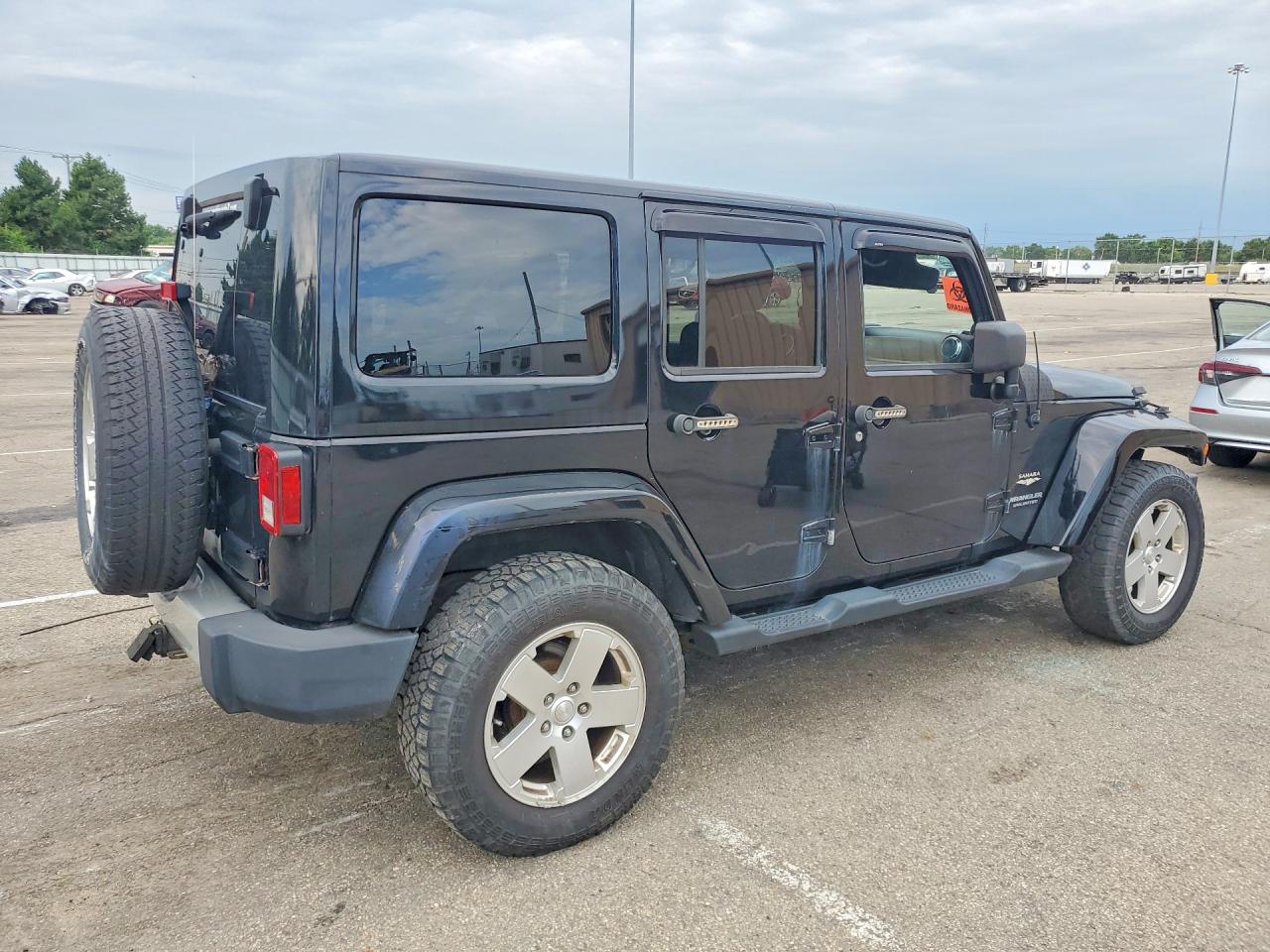2012 Jeep Wrangler Unlimited Sahara Black vin: 1C4BJWEG2CL113370