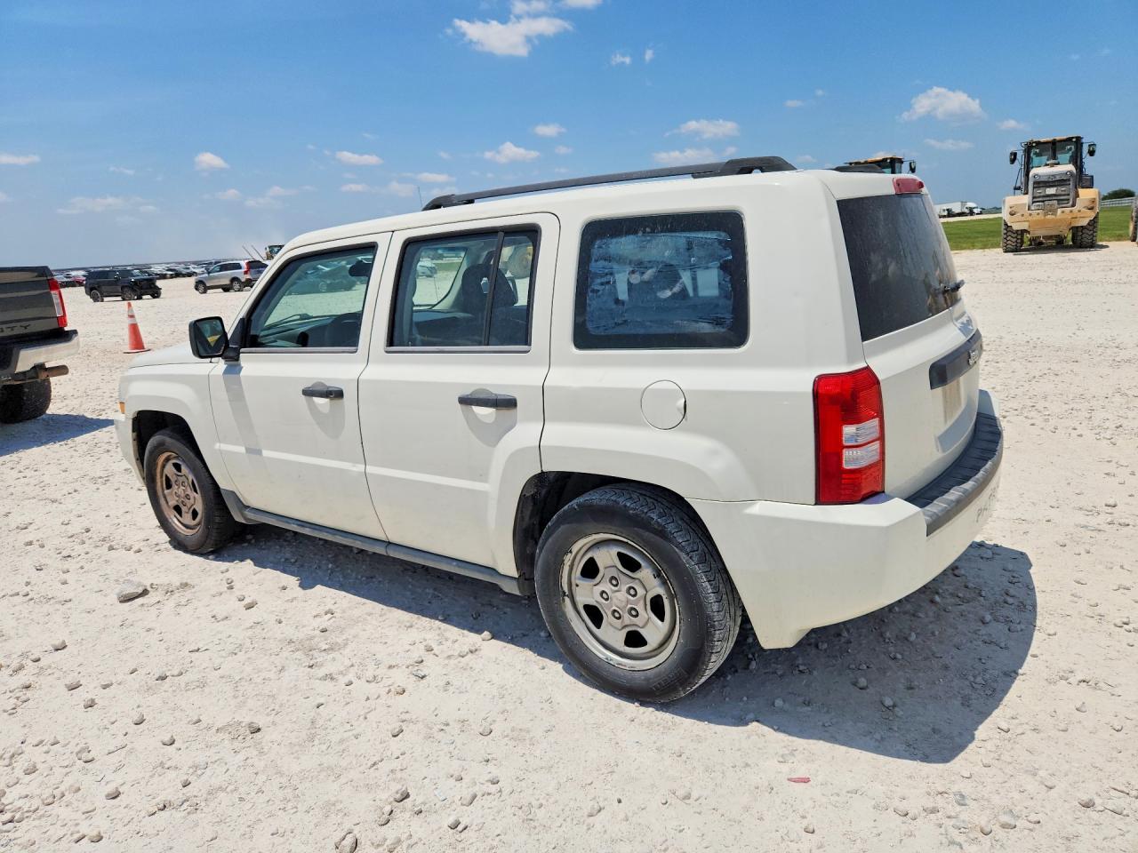 2008 Jeep Patriot Sport White vin: 1J8FT28058D554147