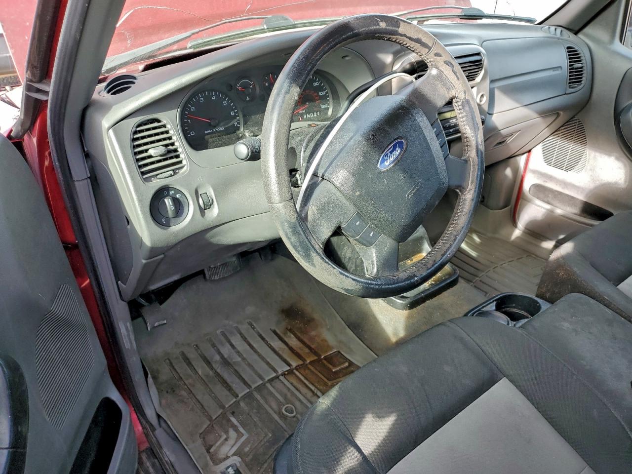 2010 Ford Ranger Super Cab Красный vin: 1FTLR4FE4APA73880