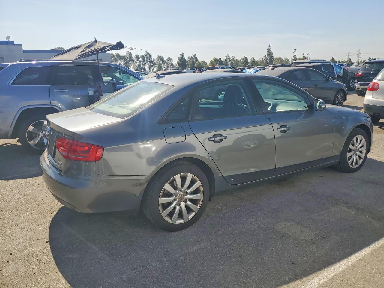 2012 Audi A4 Premium Silver vin: WAUBFAFL8CA047612