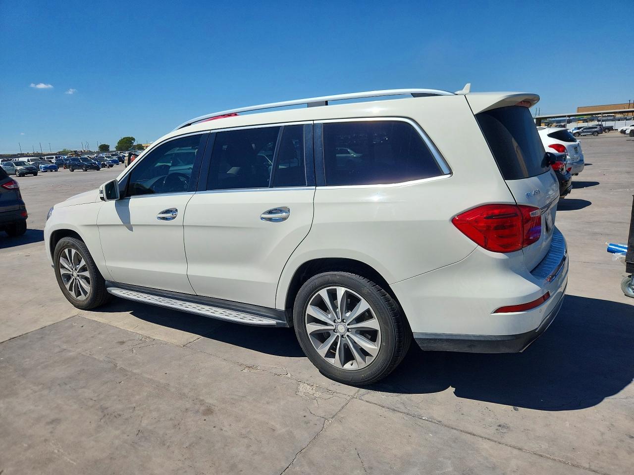 2013 Mercedes-benz Gl 450 4matic White vin: 4JGDF7CE7DA242571