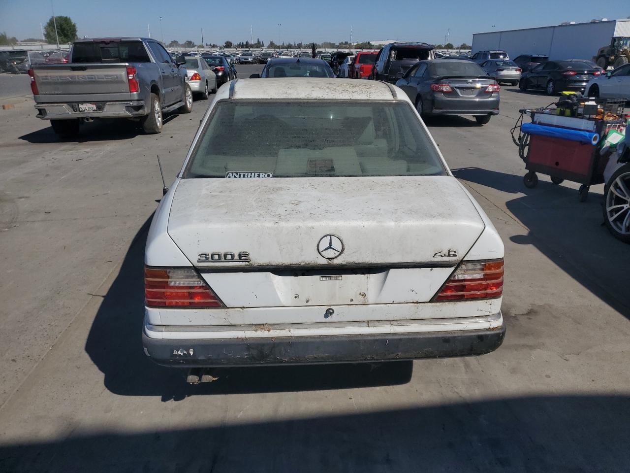 1993 Mercedes-benz 300 E 2.8 Белый vin: WDBEA28E7PB997140