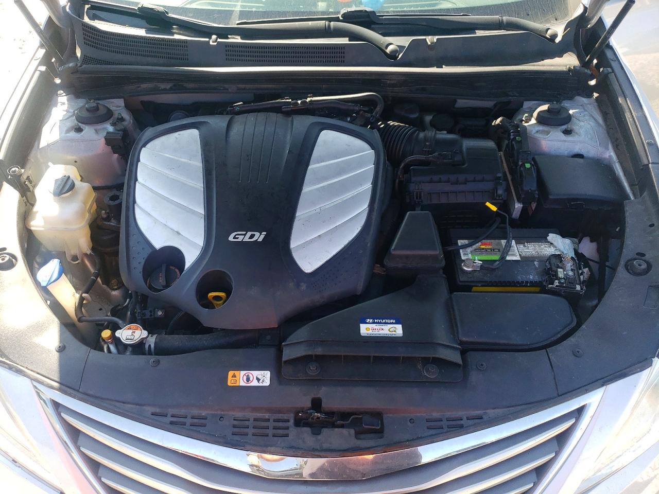2015 Hyundai Azera Base Silver vin: KMHFG4JG4FA475092