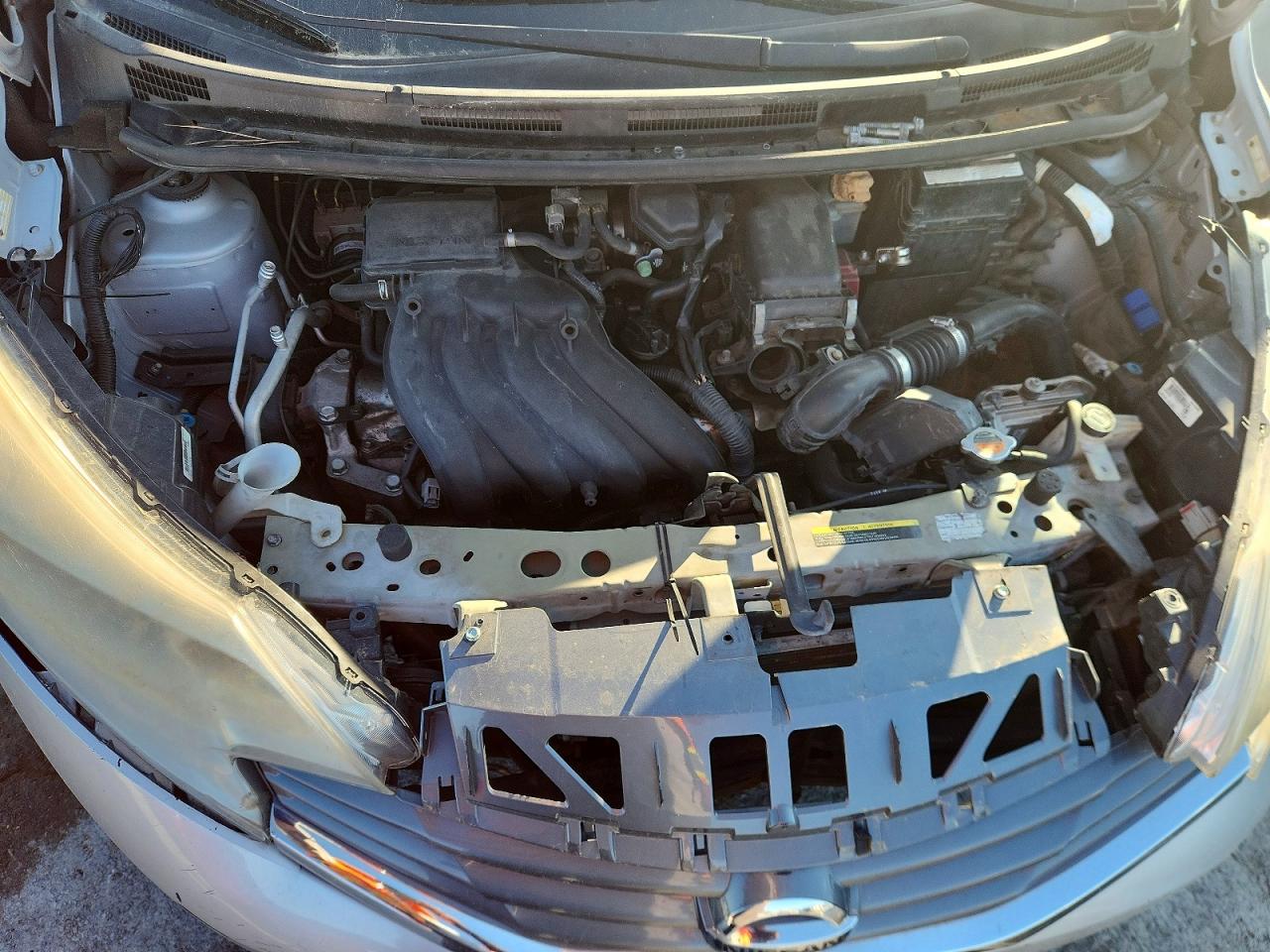2015 Nissan Versa Note Sv Silver vin: 3N1CE2CP3FL411703