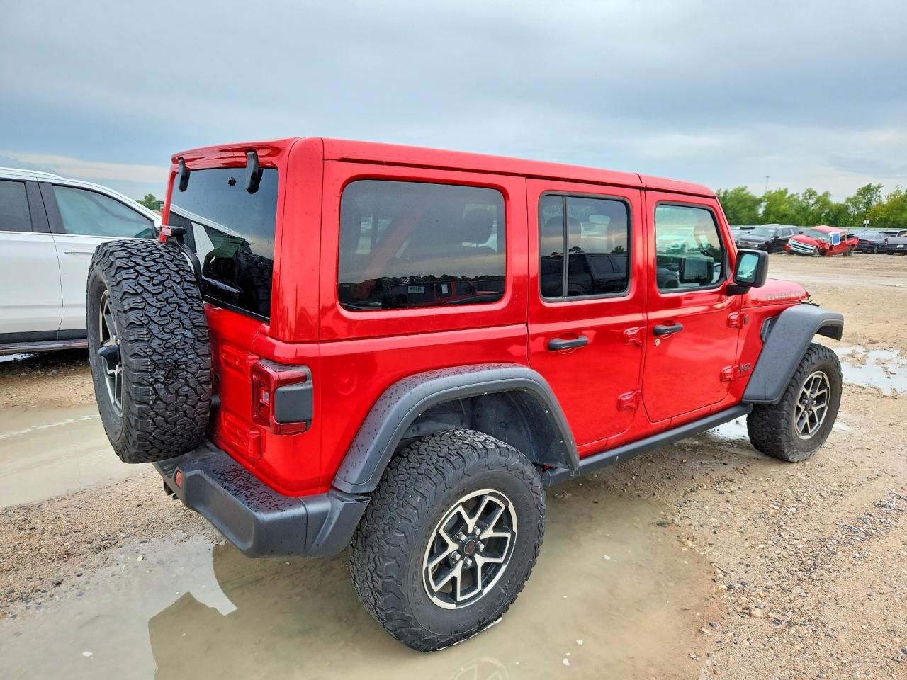2025 Jeep Wrangler Rubicon Red vin: 1C4PJXFNXSW521461