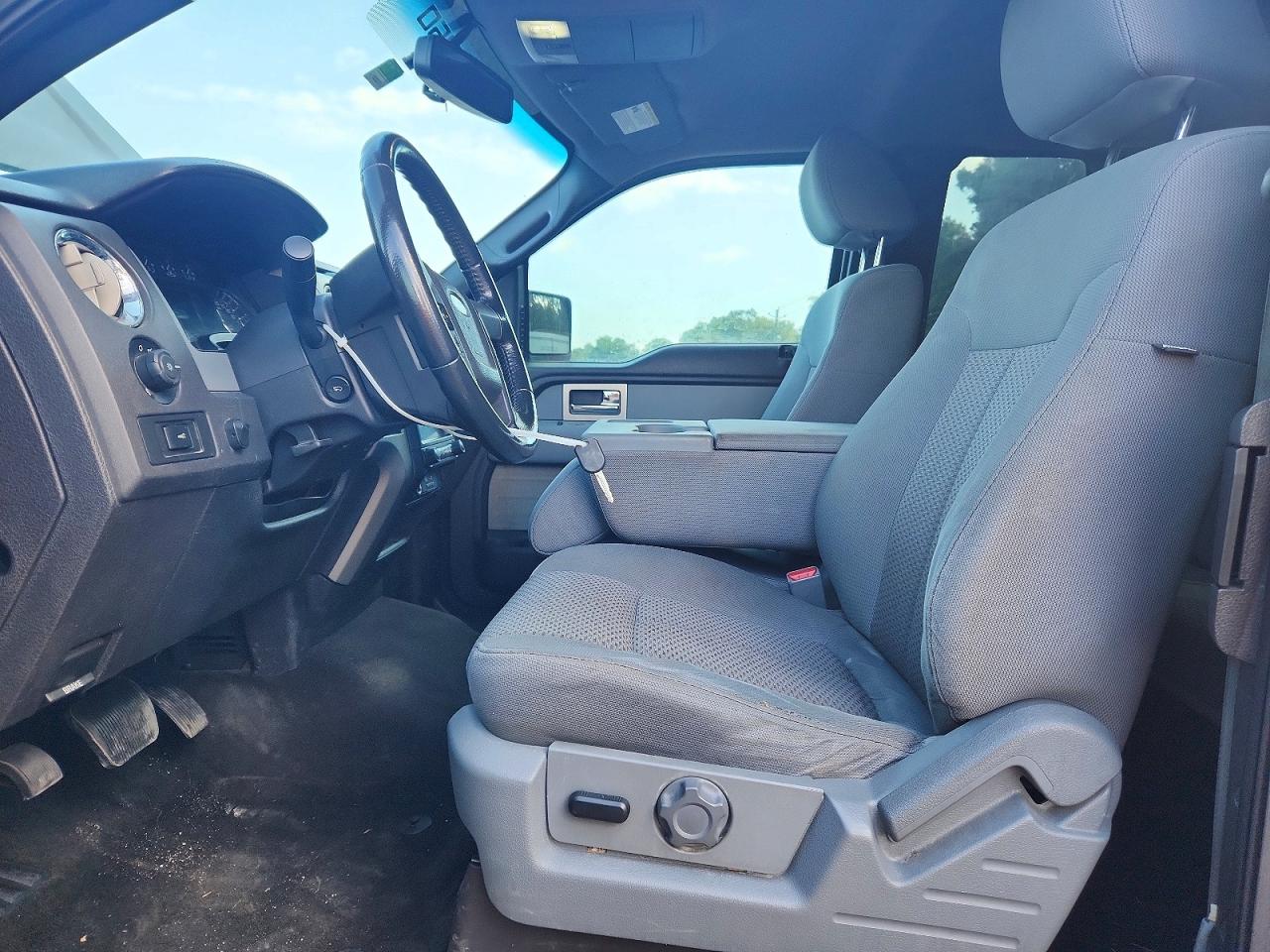 2011 Ford F150 Super Cab Черный vin: 1FTFX1ET0BFB89358