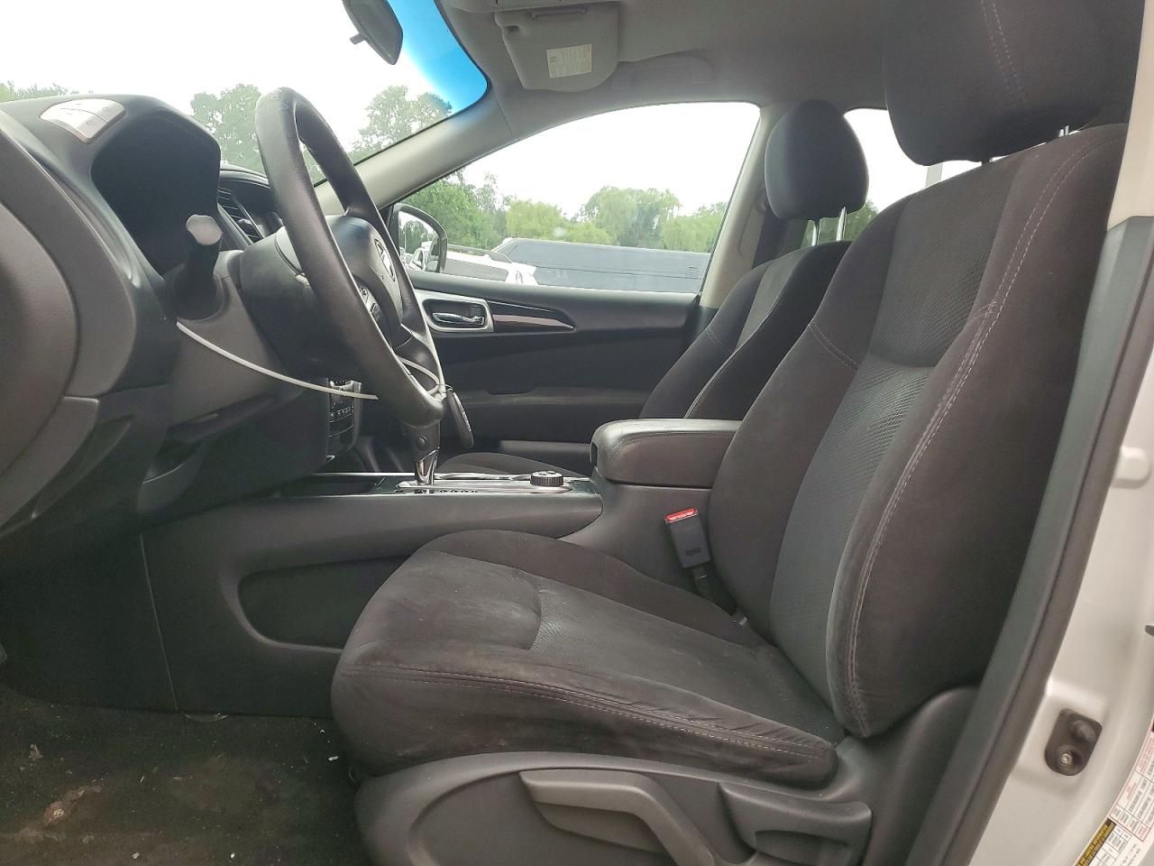 2015 Nissan Pathfinder S Silver vin: 5N1AR2MM5FC667295