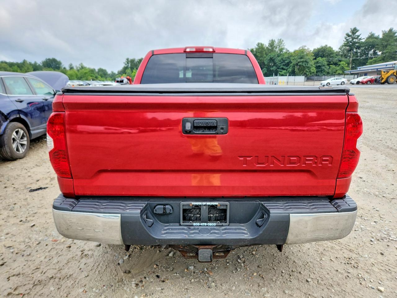 2014 Toyota Tundra Sr5 Red vin: 5TFUM5F10EX051063