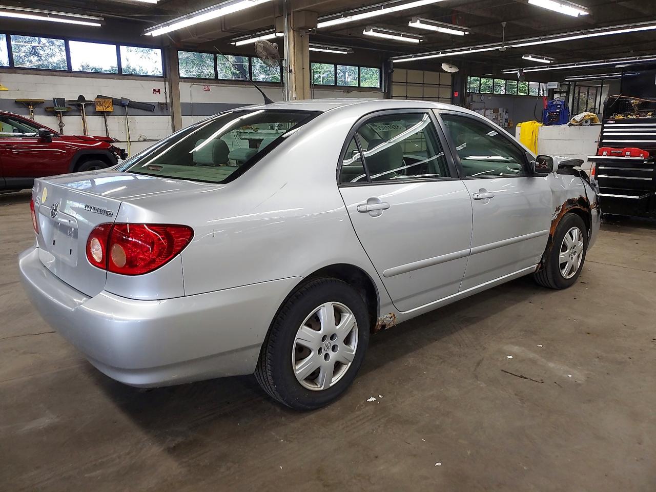 2007 Toyota Corolla Le Gray vin: JTDBR32E970132743