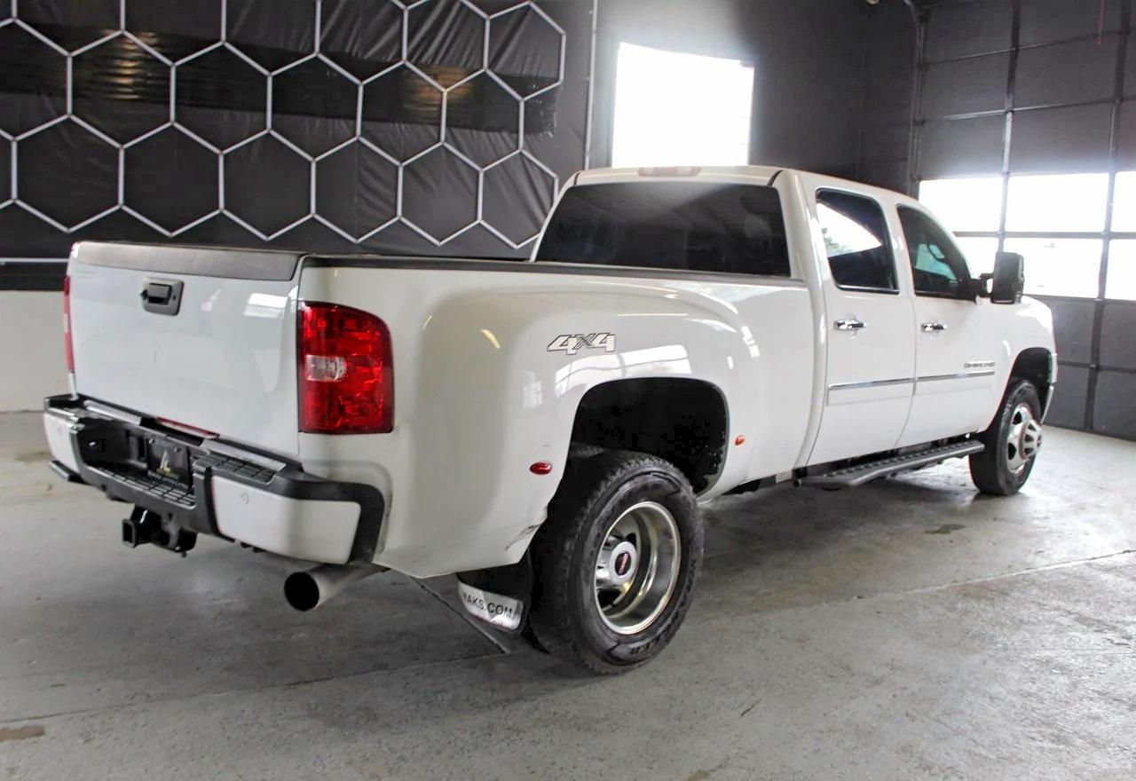 2013 Gmc Sierra K3500 Denali White vin: 1GT426C80DF181166