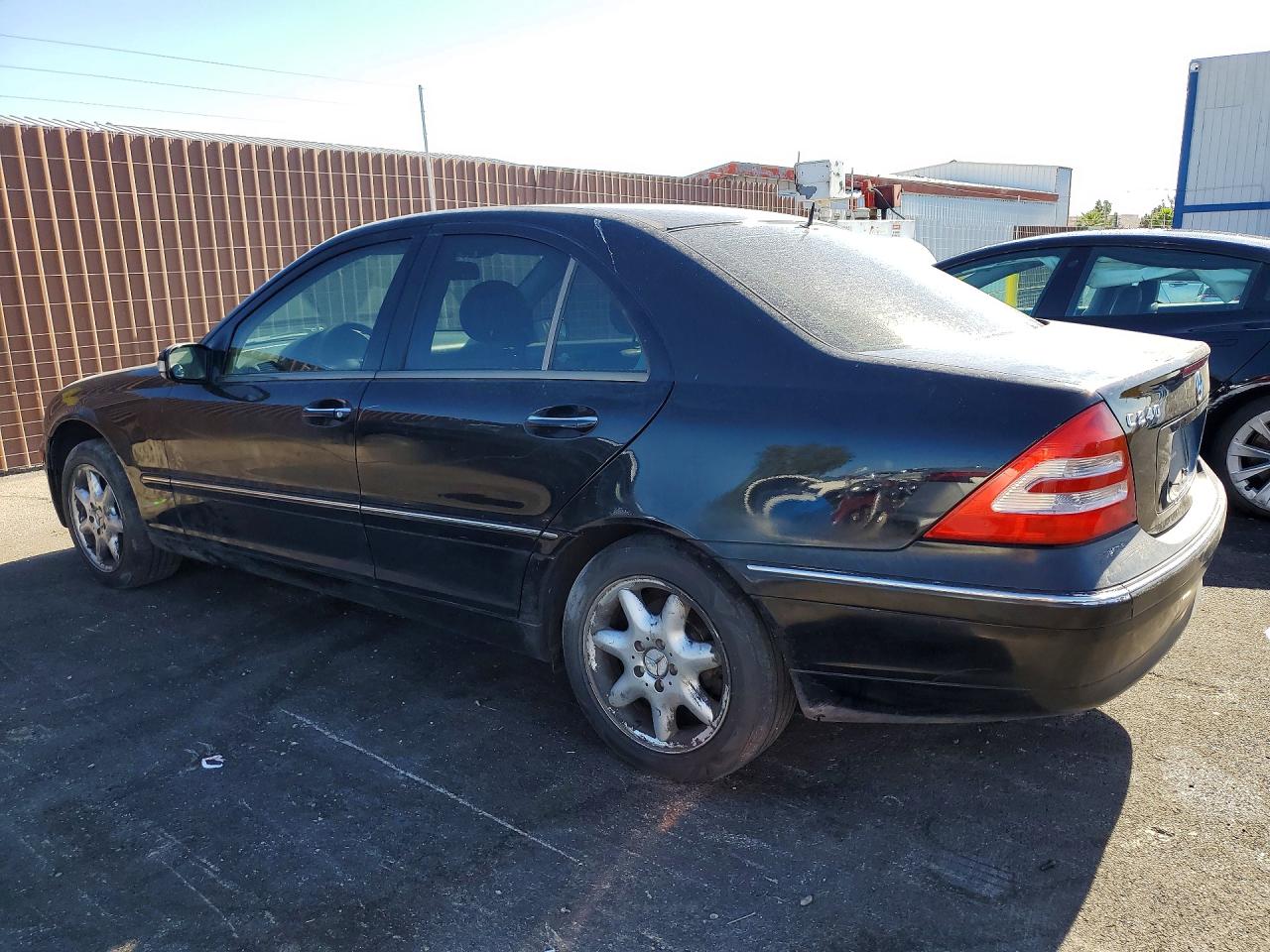 2002 Mercedes-benz C 240 Black vin: WDBRF61J42F135982