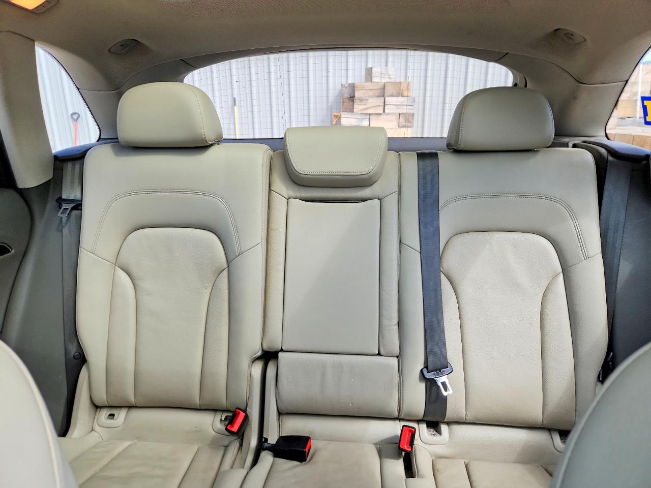 2011 Audi Q5 Premium Plus Blue vin: WA1LFAFP3BA033328