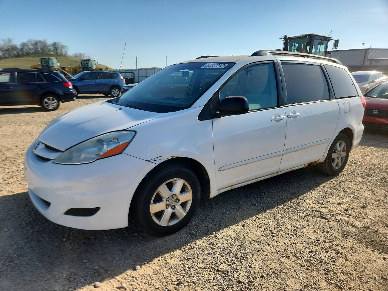 2007 Toyota Sienna Le 7-passenger White vin: 5TDZK23C47S032248