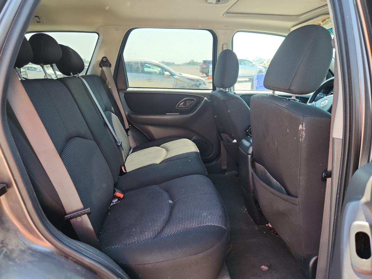 2006 Mazda Tribute S Gray vin: 4F2CZ04136KM29698