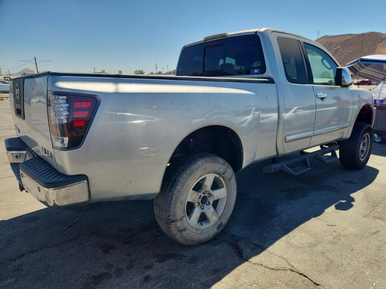2004 Nissan Titan Xe Silver vin: 1N6AA06A64N526785