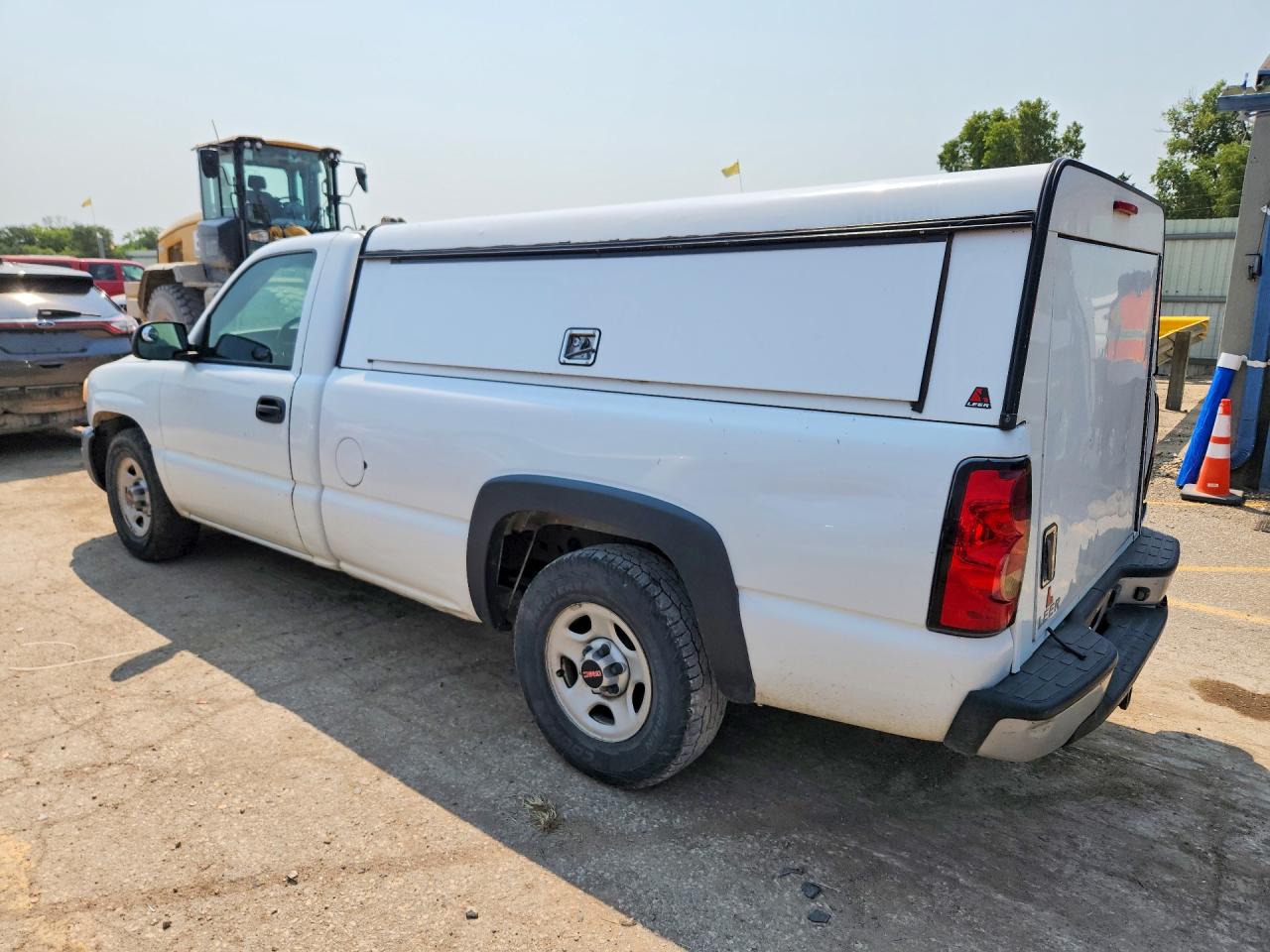 2004 Gmc New Sierra C1500 White vin: 1GTEC14X14Z306362