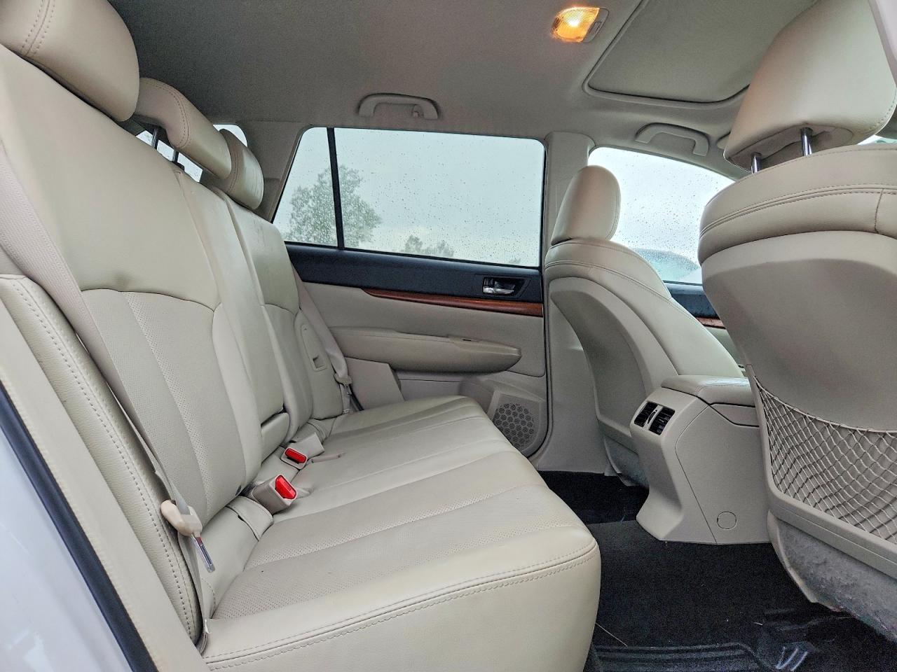 2013 Subaru Outback 2.5i Limited Белый vin: 4S4BRCPC1D3267812