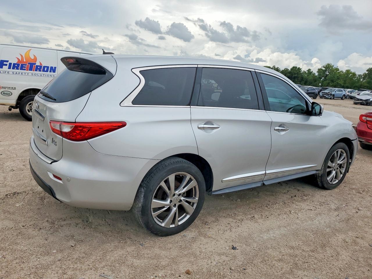 2013 Infiniti Jx35 Base Silver vin: 5N1AL0MN2DC333768