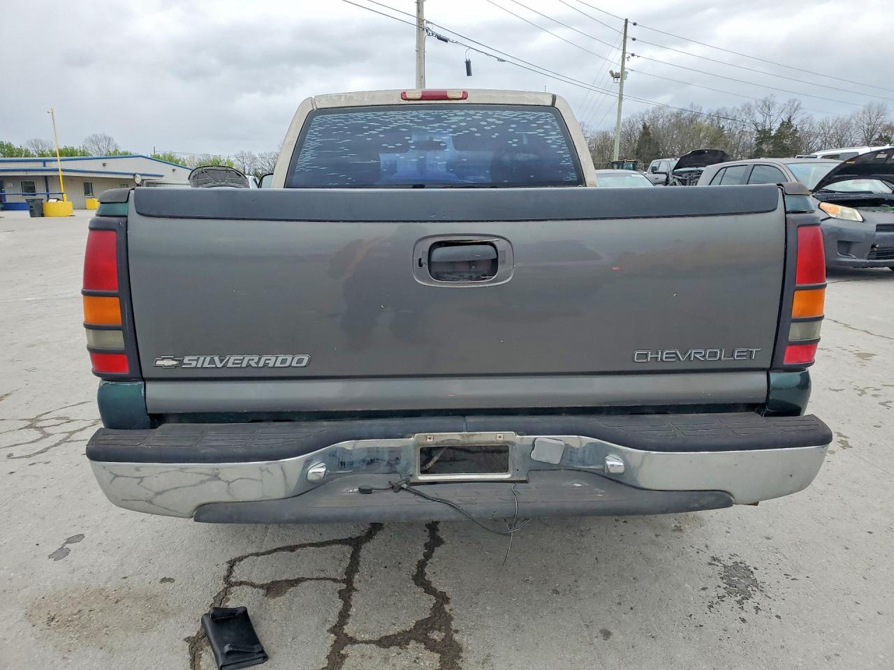 2000 Gmc New Sierra C1500 Two Tone vin: 1GTEC14W8YZ293915