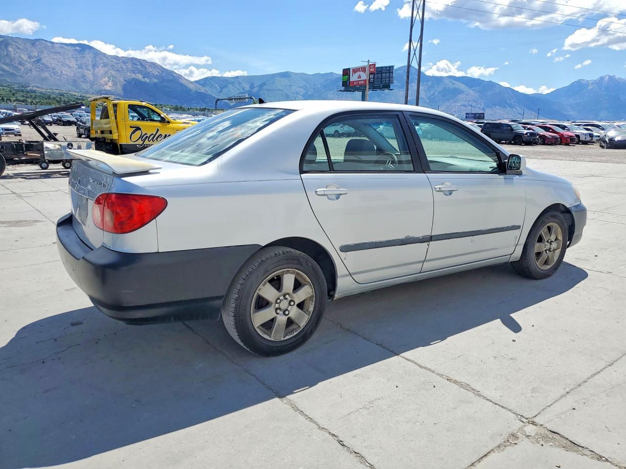 2005 Toyota Corolla Le Серебряный vin: 1NXBR32E25Z438457