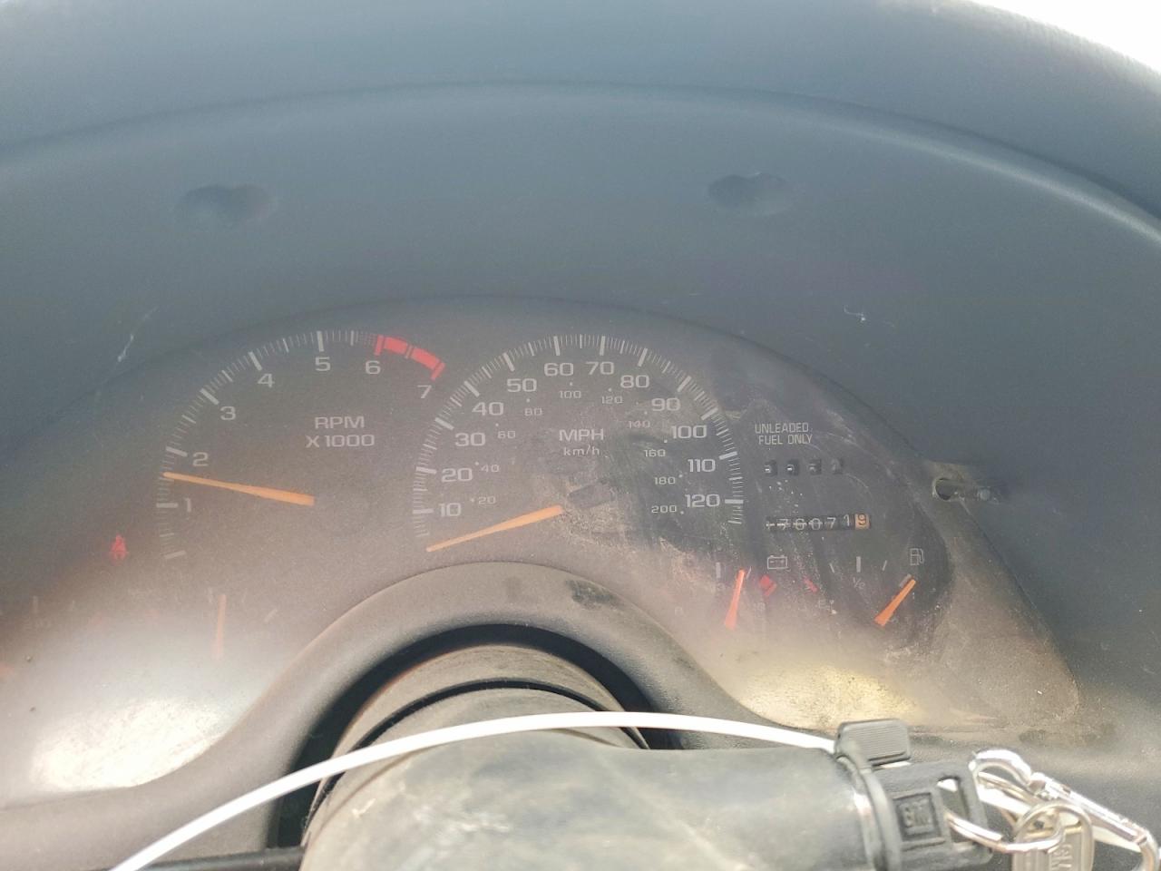 1997 Chevrolet Camaro Base Белый vin: 2G1FP32K2V2106454